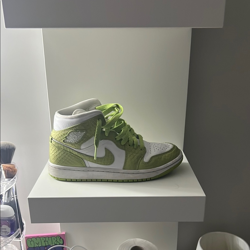 Jordan Sneakers Green and White High-Top Style
